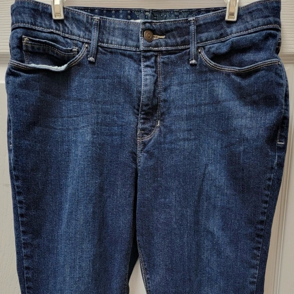 Levi's Women's Straight Leg Jeans 525 - Dark Blue